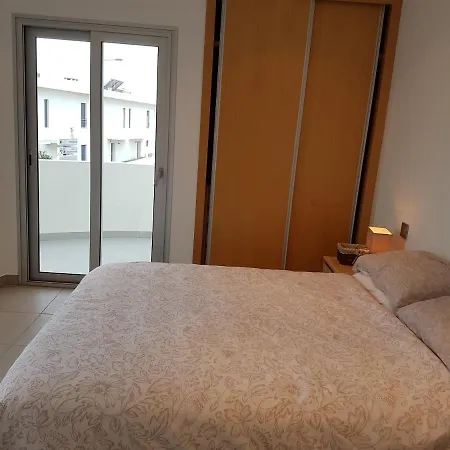At28, 2 Bed Modern Apartment, Olhos De Agua